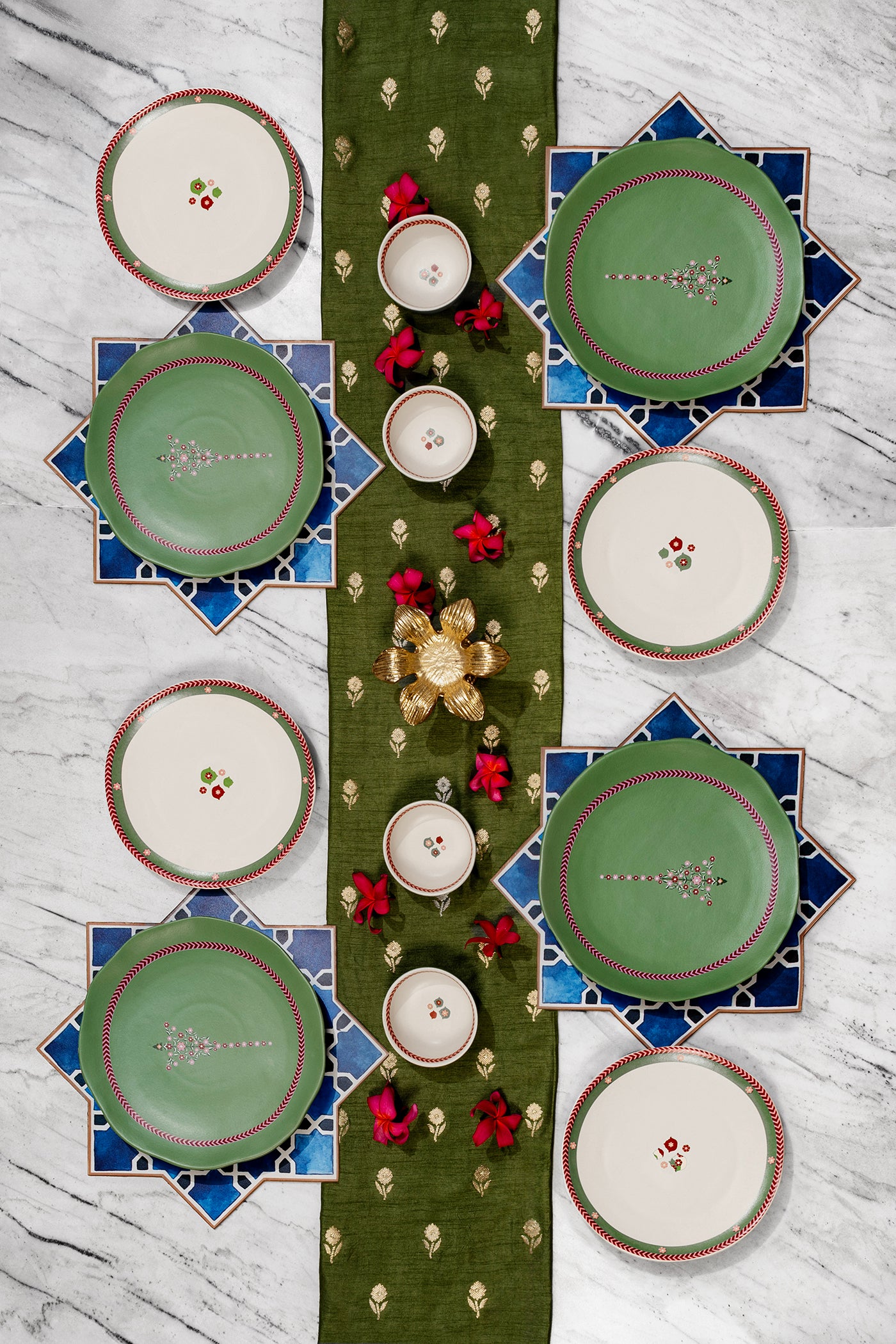 Rakhsha Bandhan Gift Hamper Mughal Garden Dinner set (12 pcs) 4 Dinner Plate 4 Quarter Plate 4 Katori