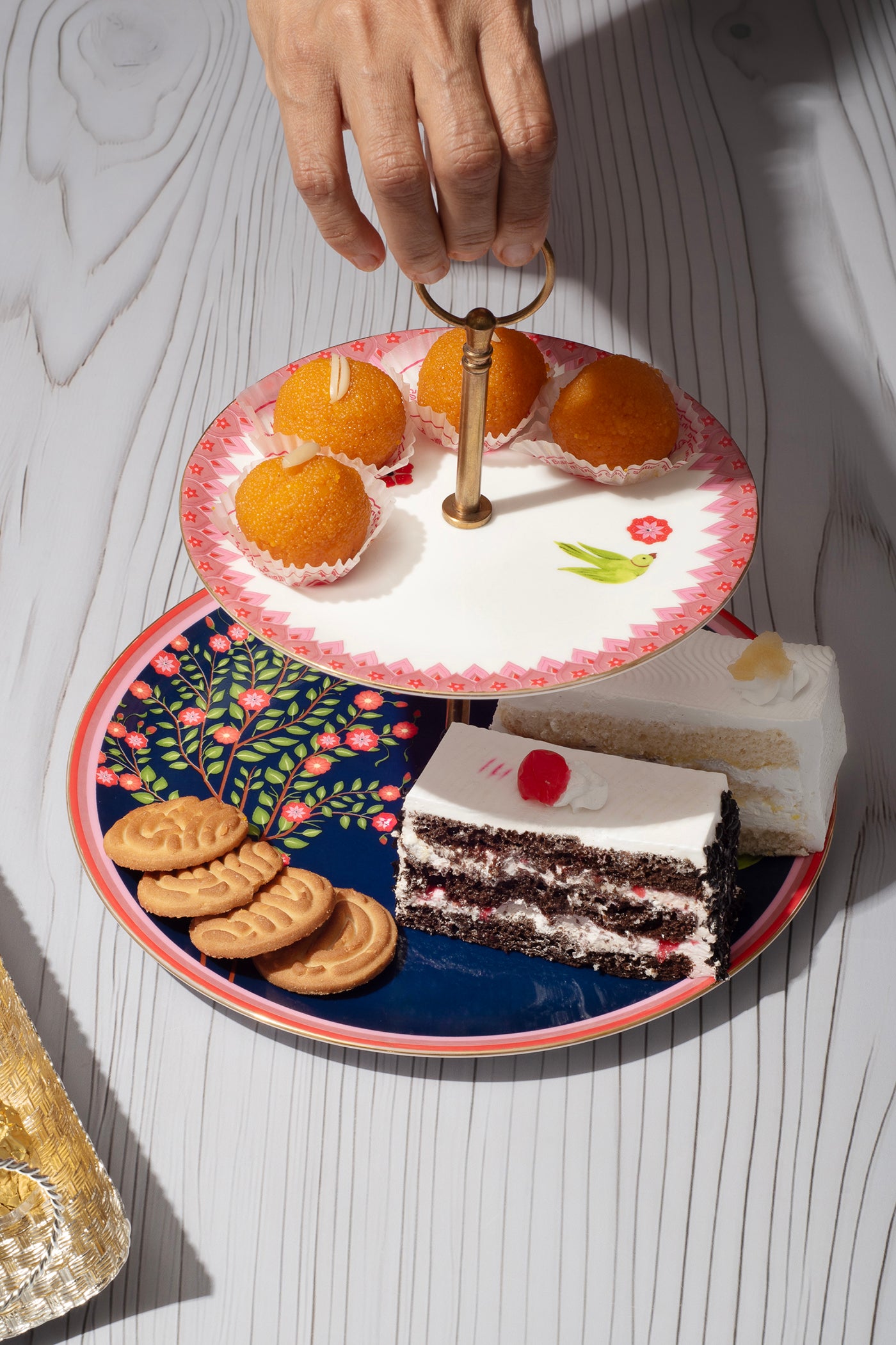 Rakhsha Bandhan Gift Hamper Mausam 2 Tier Cake stand