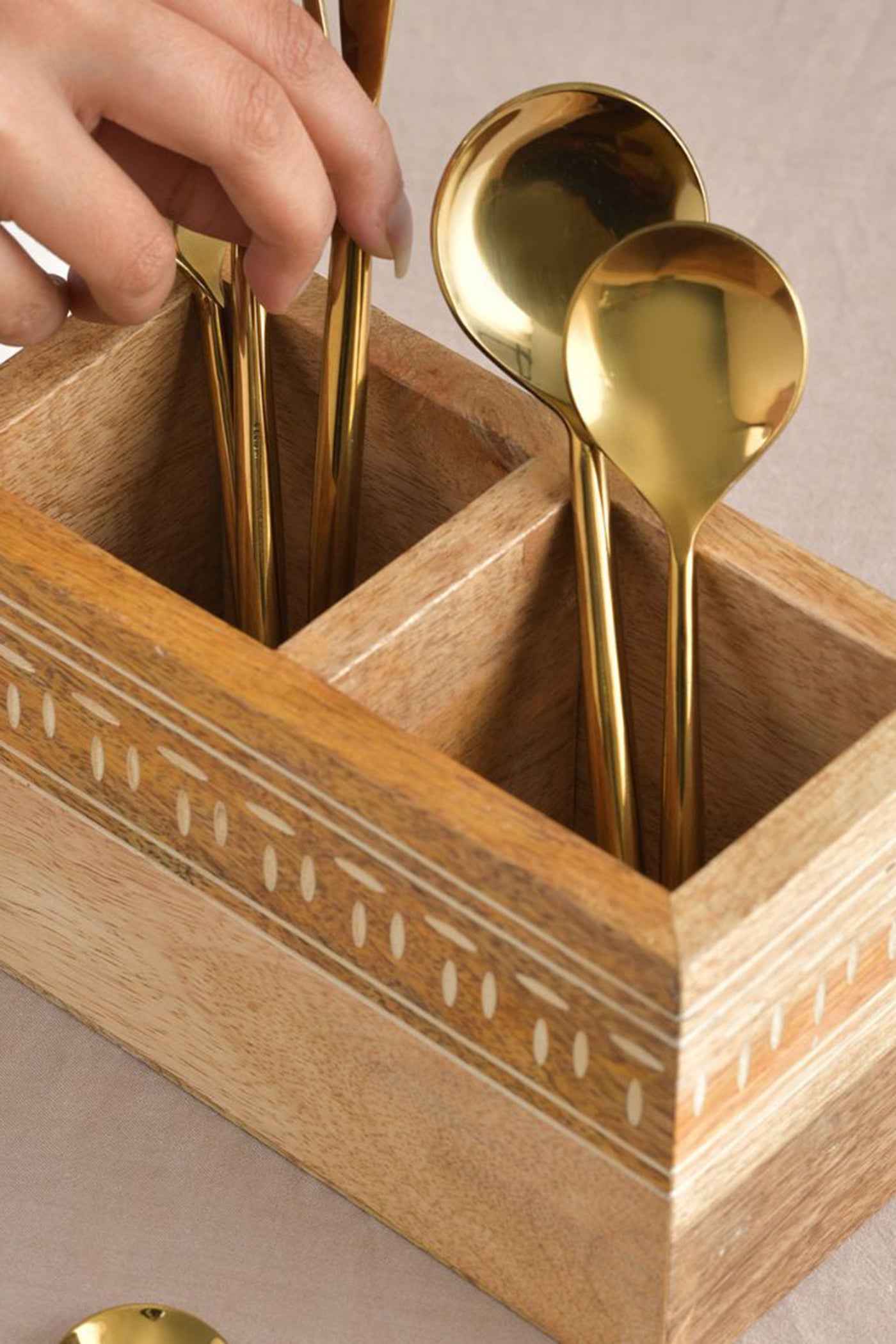 Whitewash Cutlery Holder