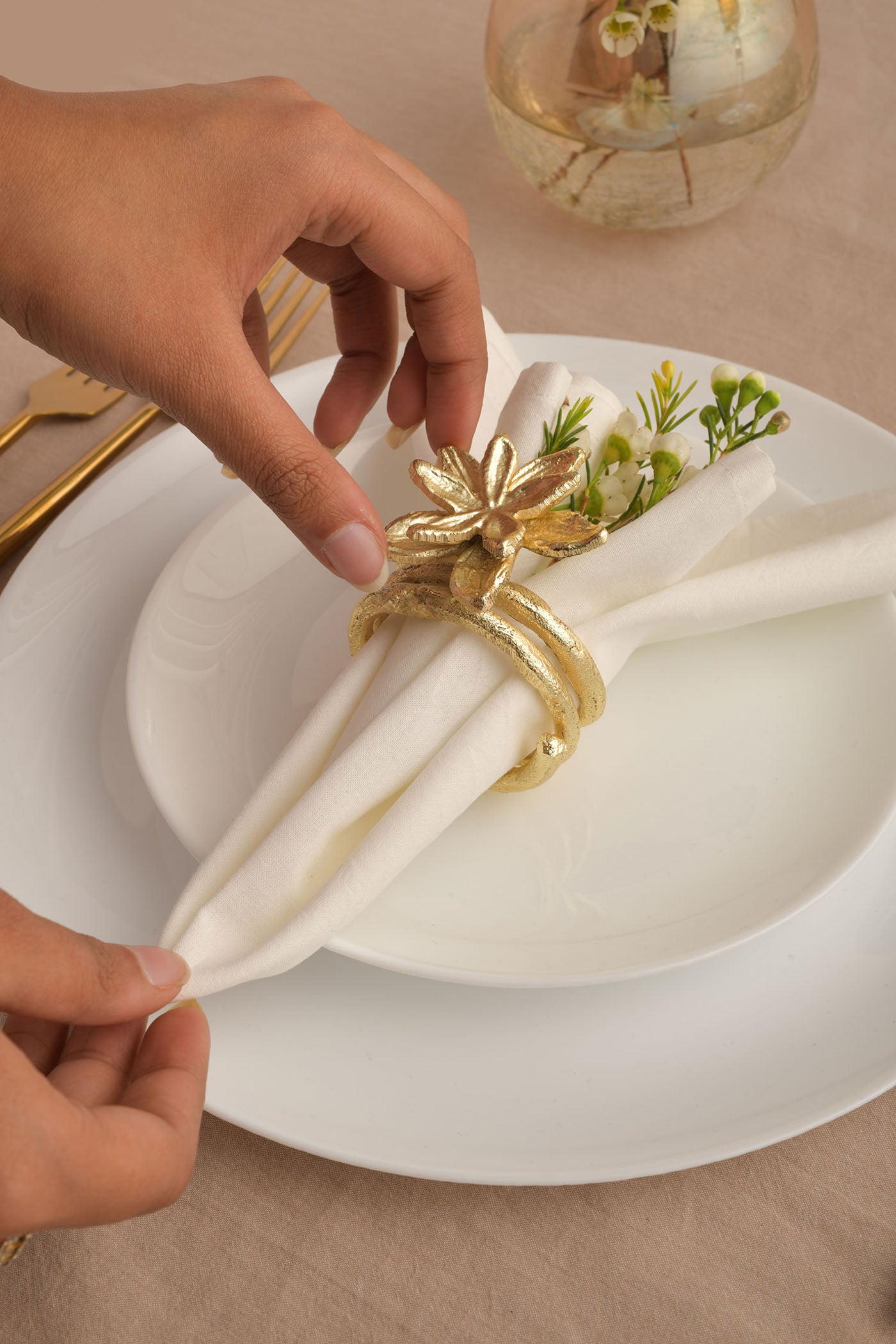 Kumudini Napkin Ring Holder