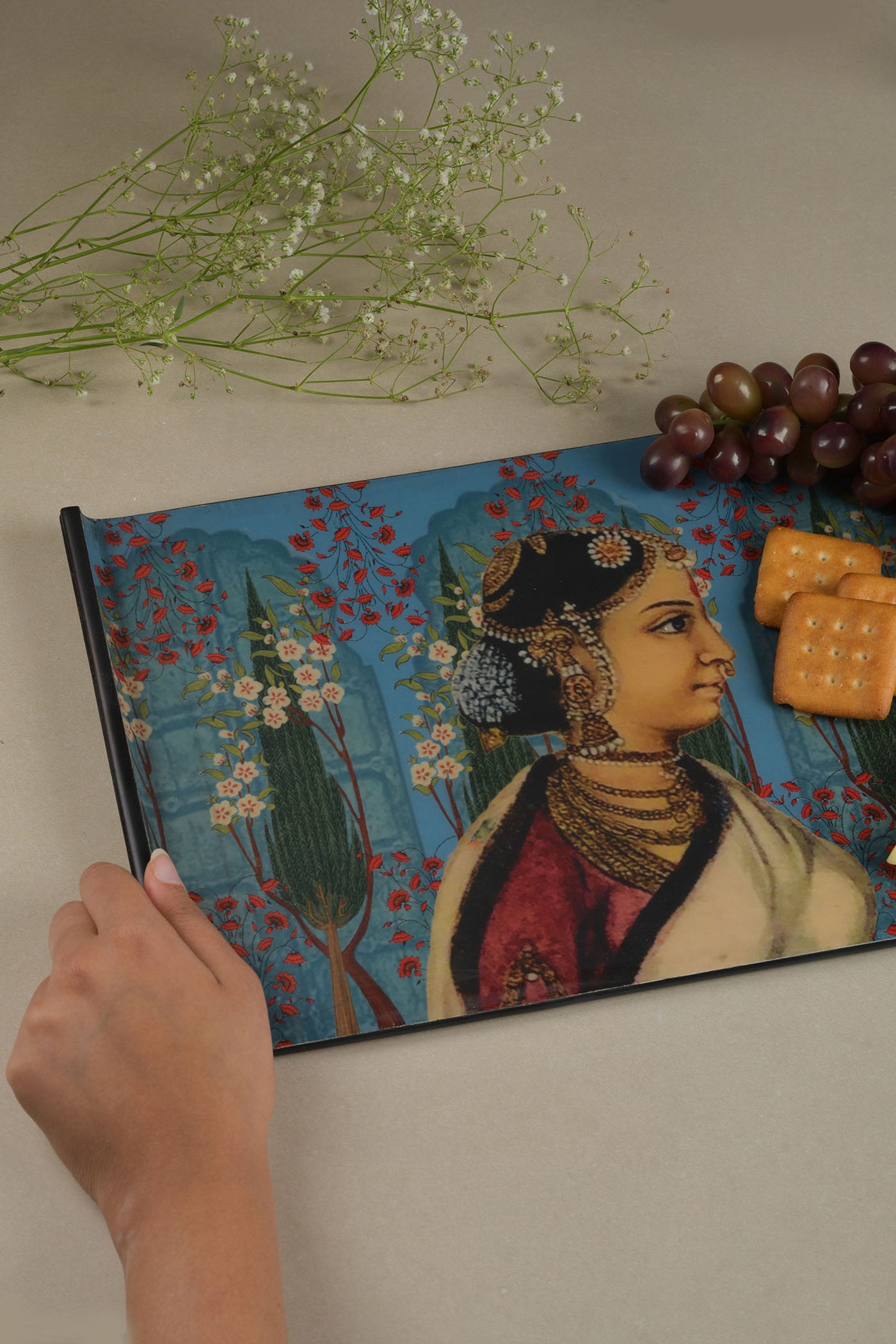 Amulya Lady In Jwell Tray