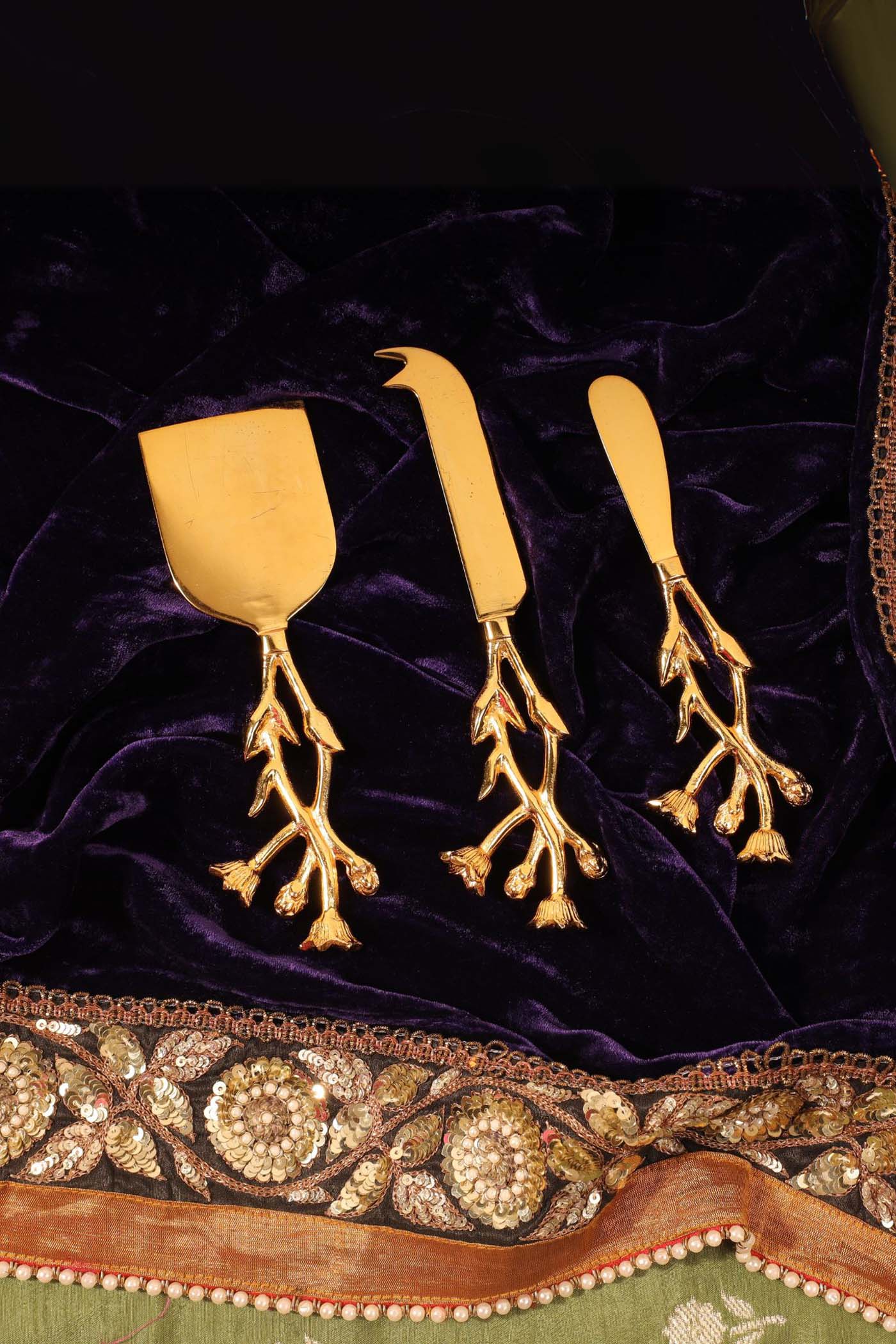 Rakhsha Bandhan Gift Hamper Cheese Knives (set of 3)