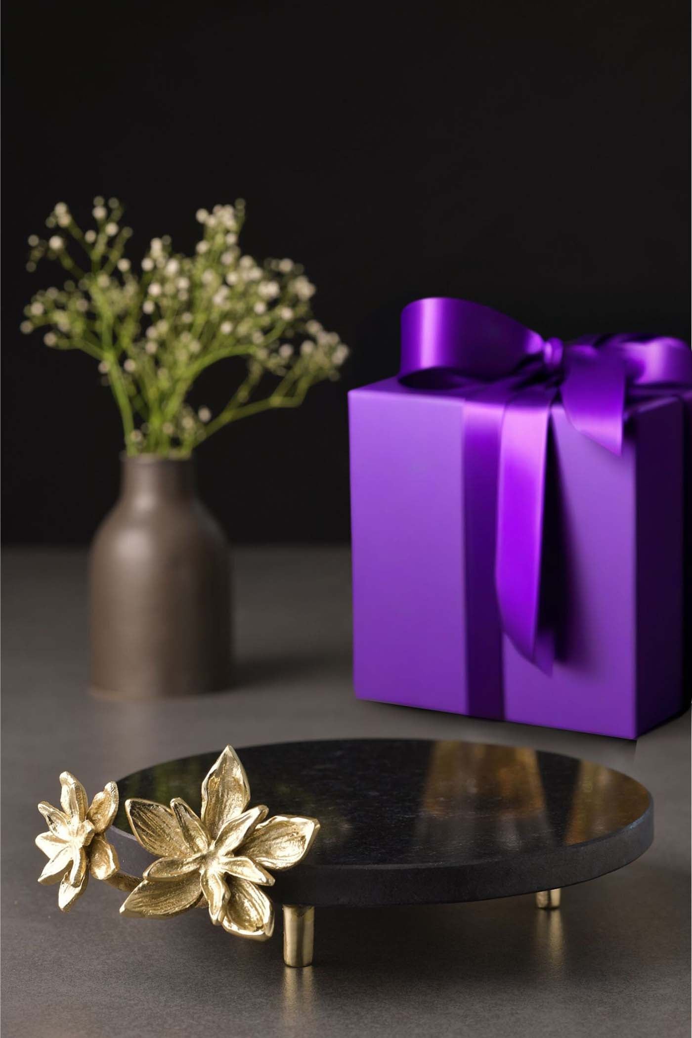 Rakhsha Bandhan Gift Hamper Kumudini Riser