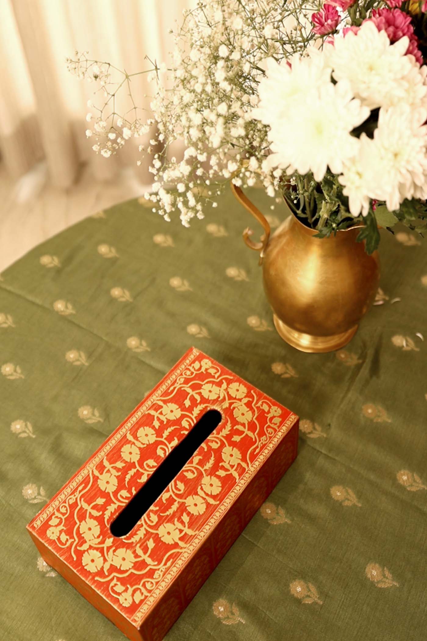 Rakhsha Bandhan Gift Hamper Amulya - Red & golden tissue holder
